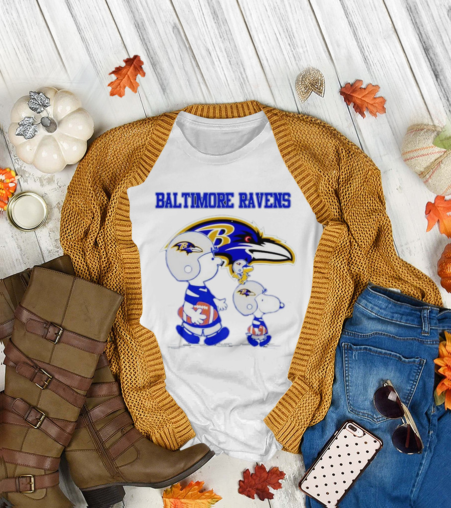 Baltimore Ravens Peanuts Snoopy and Woodstock Football Ravens T-Shirt
