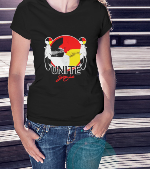 UNITE Style Native American Feathers Colorful Unity T-Shirt
