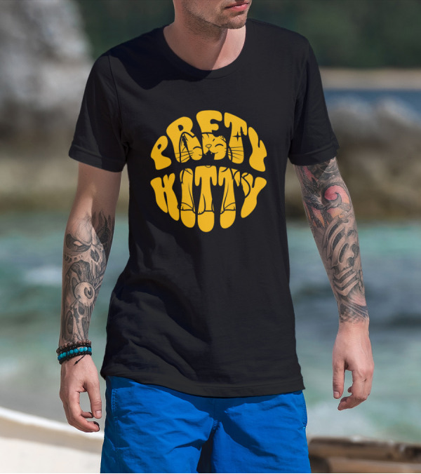 Pretty Kitty Cute Happy Cat Yellow Retro T-Shirt