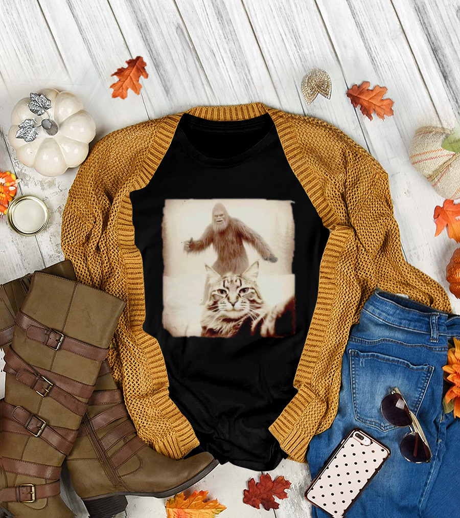 Cat Selfie with Bigfoot in Snowy Wilderness Scene T-Shirt