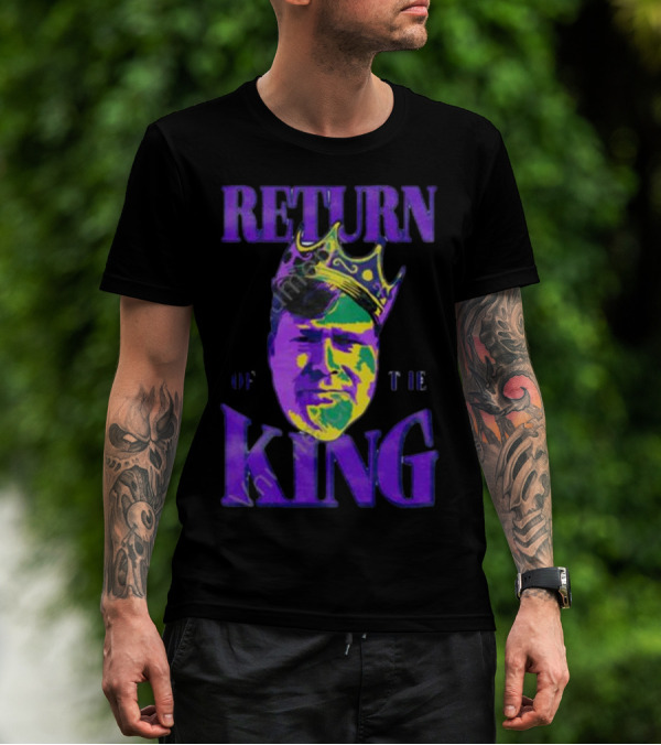 Mintzy Return Of The King Vibrant Portrait With Crown T-Shirt