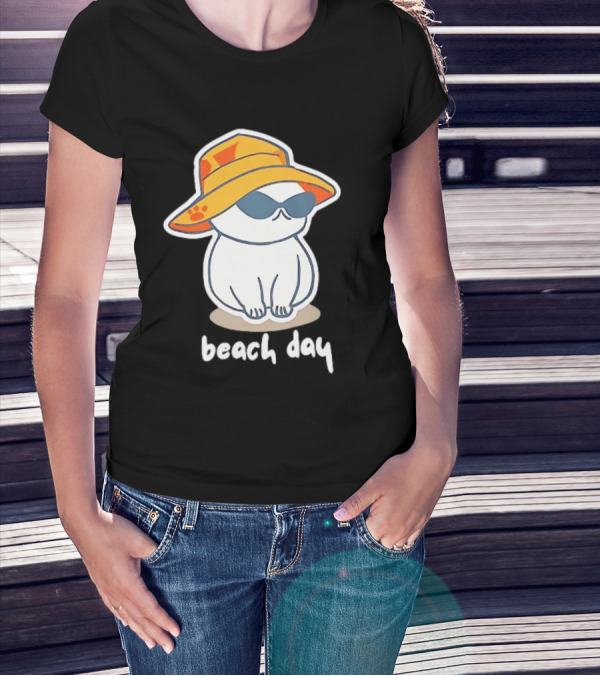 Cat Relaxing In Sunglasses And Hat For A Beach Day T-Shirt