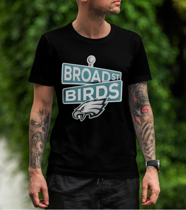 Philadelphia Eagles Broad St Birds Logo NFL Merchandising T-Shirt