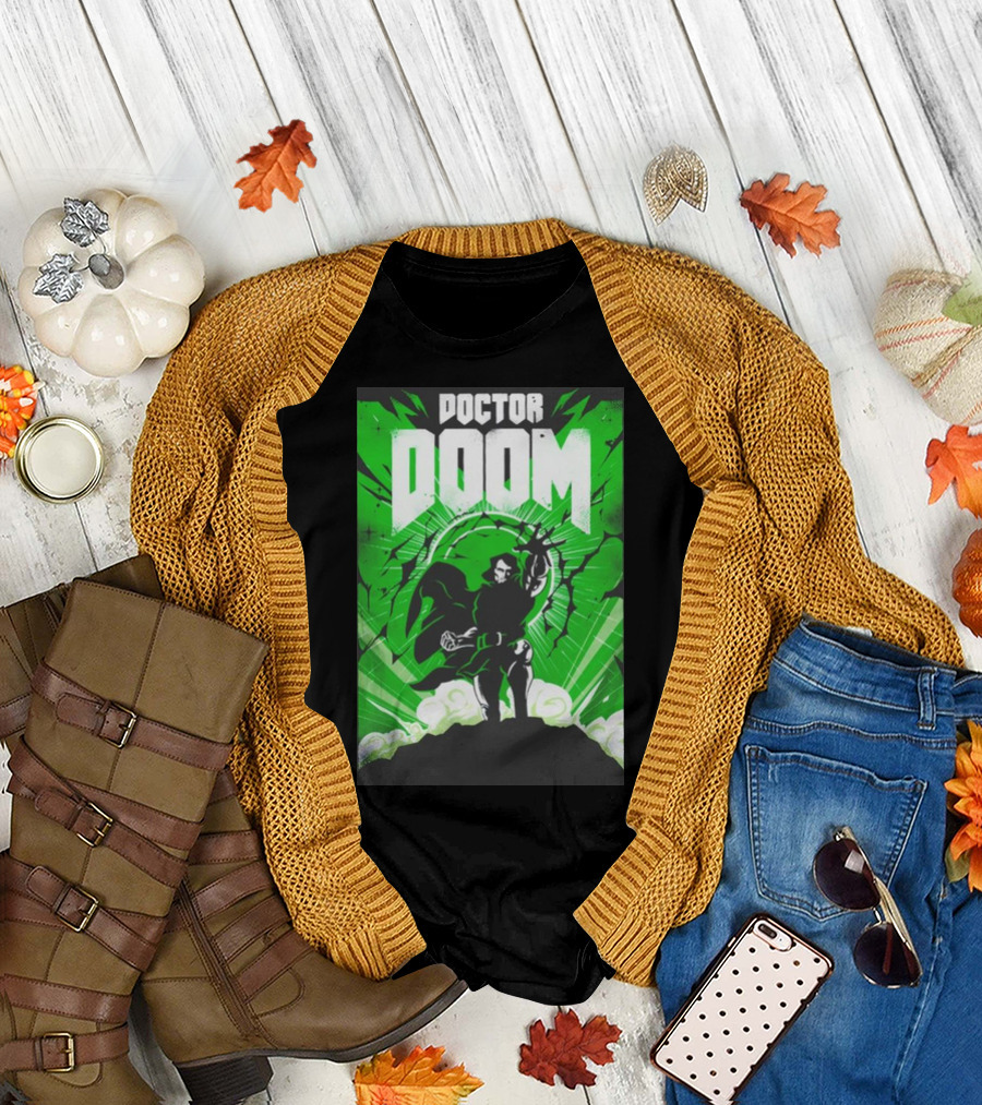 Doctor Doom Doomsday Green Energy Burst Comic Style Villain Power Stance T-Shirt
