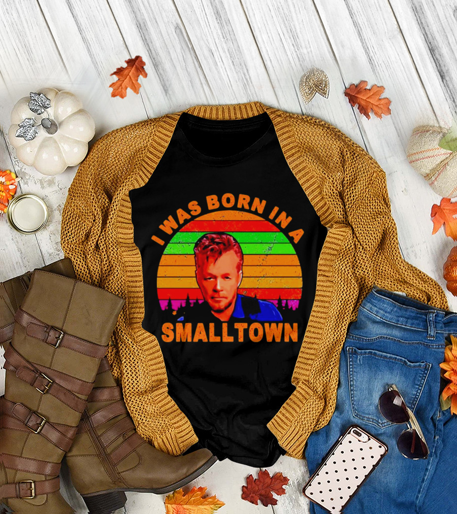 I Was Born in a Small Town Vintage John Mellencamp Retro Sunset T-Shirt