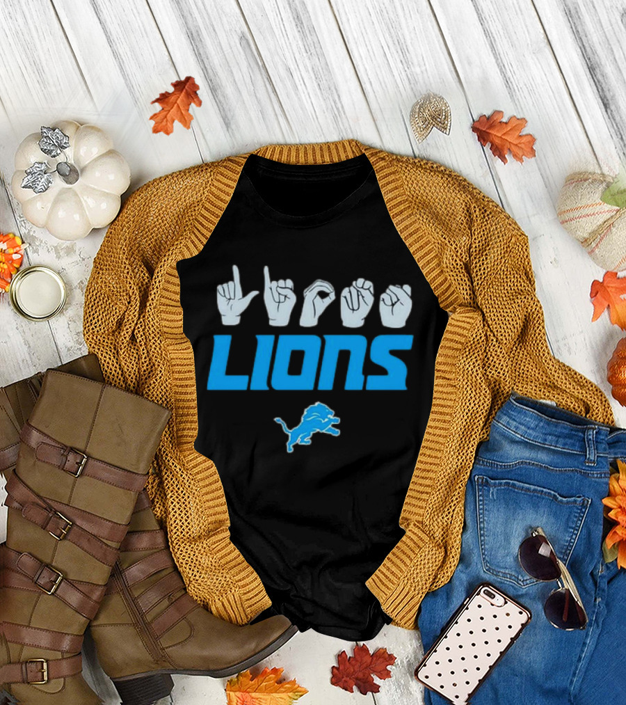Lions Love Sign Gesture Football Emblem T-Shirt
