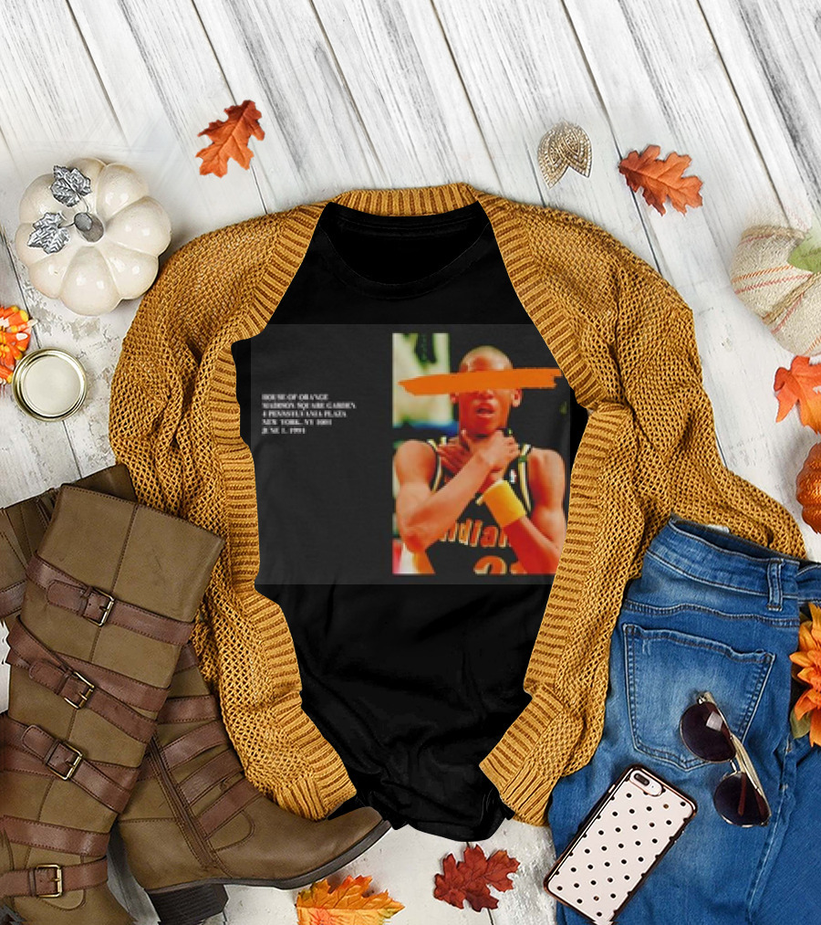 Reggie Miller Choke Gesture MSG 4 Pennsylvania Plaza June 1 1994 T-Shirt