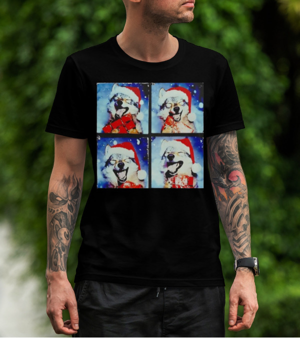 Festive Wolf Santa Hat Selfie Christmas T-Shirt