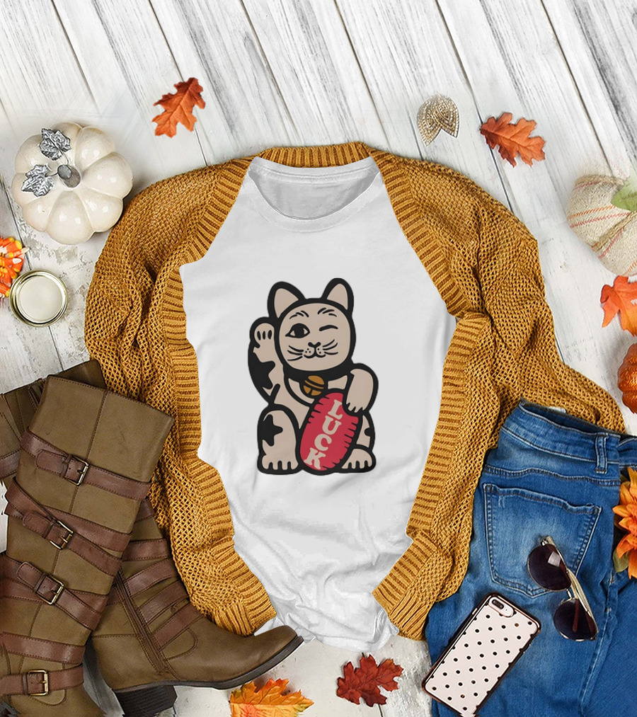 Maneki Lucky Cat Winking with Luck Sign T-Shirt