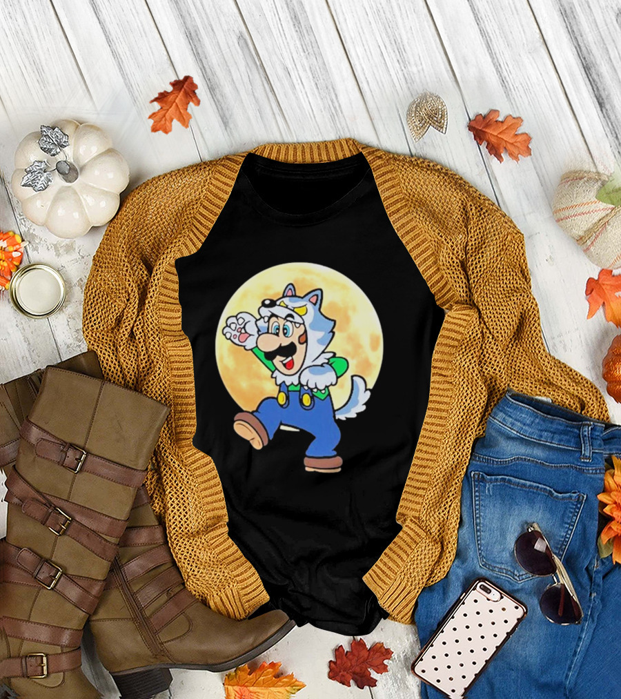 Luigi Werewolf Moon Halloween T-Shirt