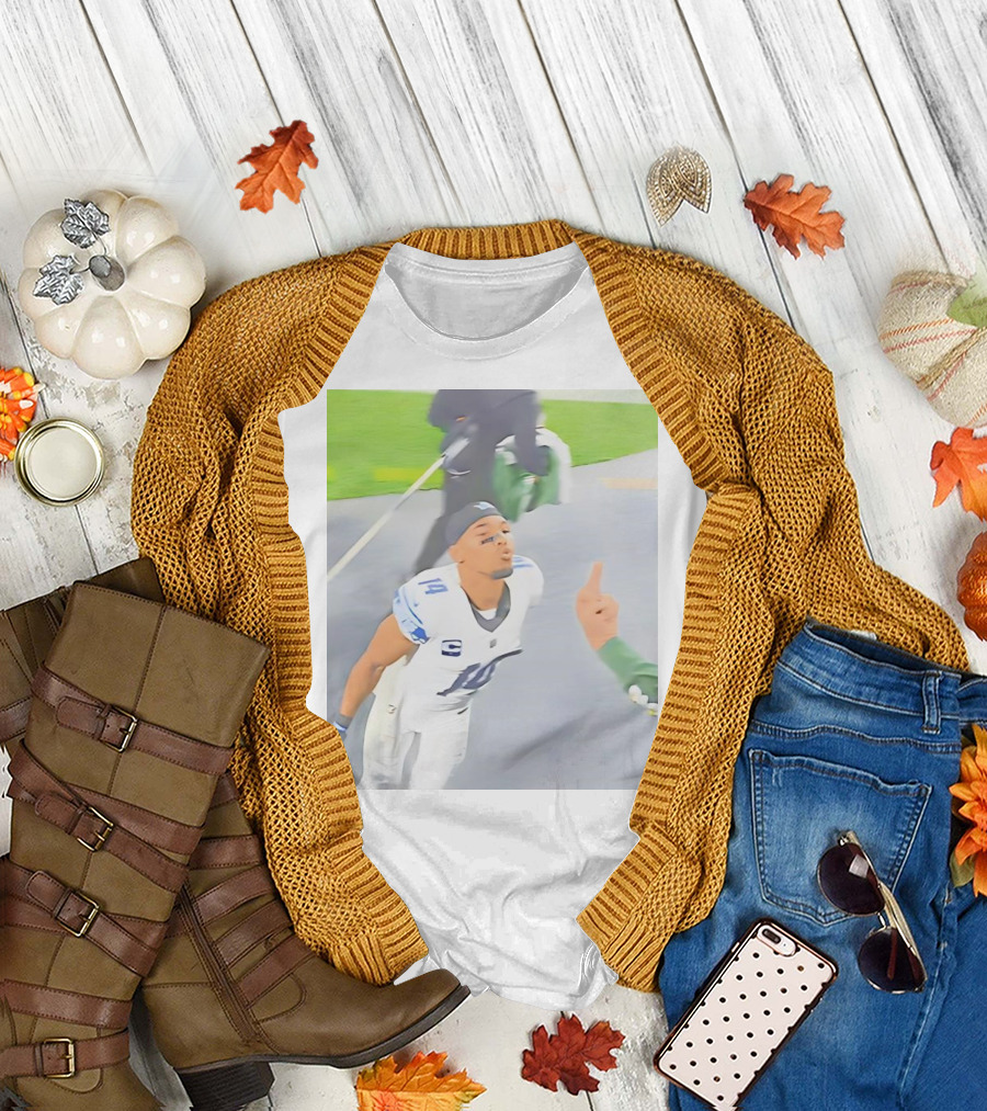 Amon Ra St Brown Number 14 Lions Kiss Meme T-Shirt