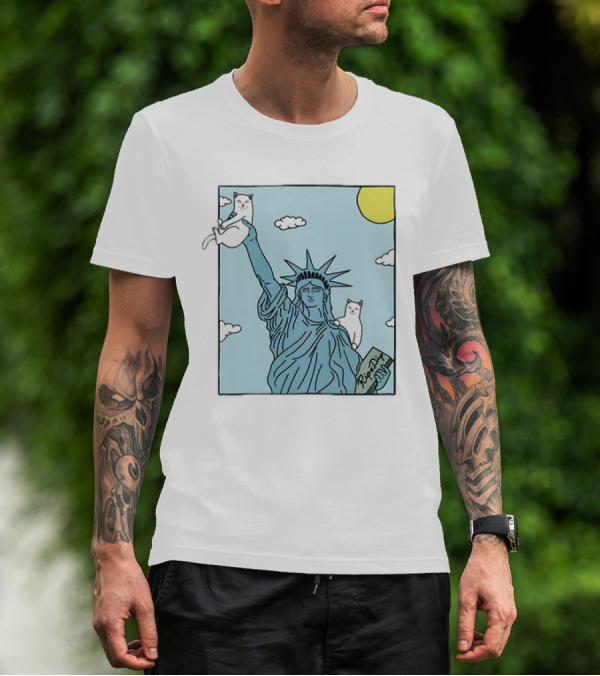 Statue Of Liberty With Cats And Rip N Dip Clouds T-Shirt