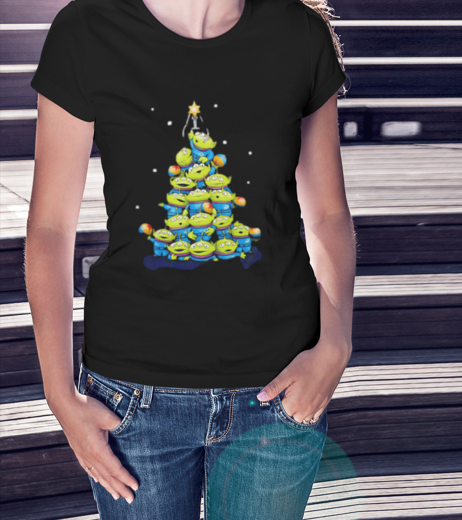 Aliens From Toy Story Forming Christmas Tree Tower With Star And Snowflakes T-Shirt