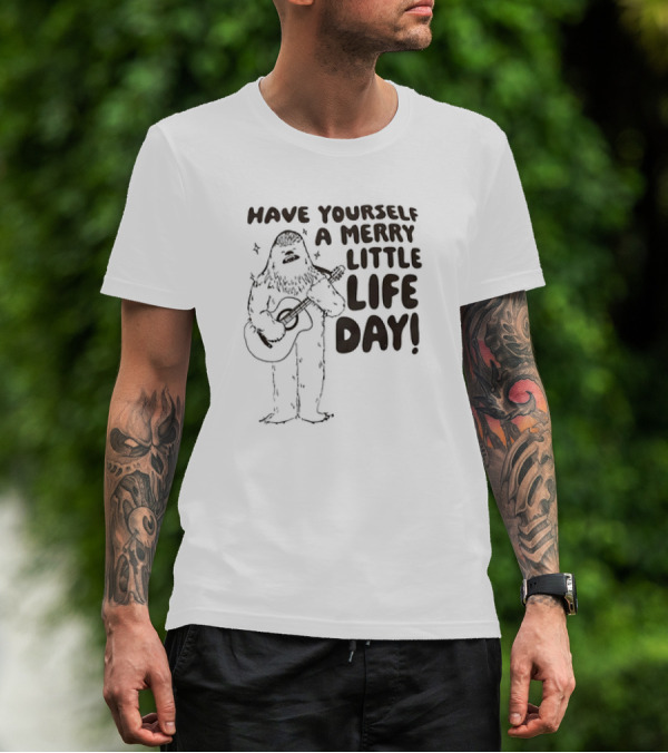 Have Yourself A Merry Little Life Day Chewbacca Playing Guitar T-Shirt