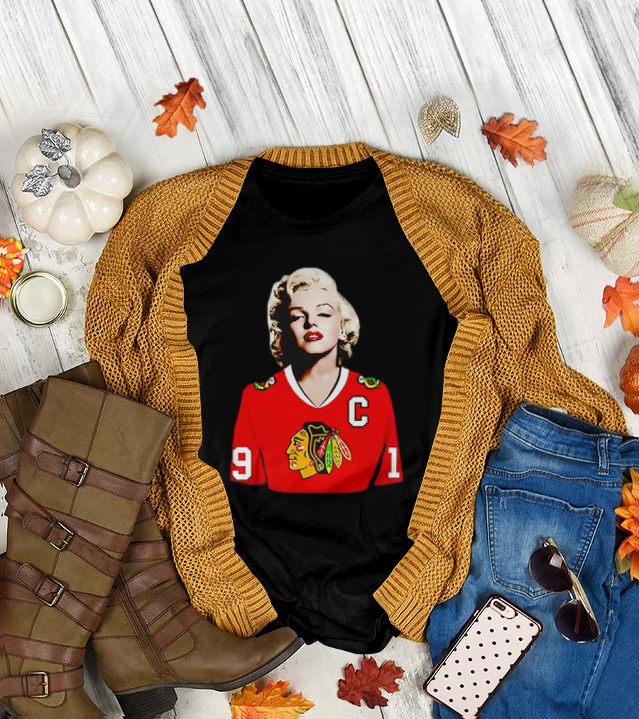 Marilyn Monroe Chicago Blackhawks Jonathan Toews Jersey T-Shirt