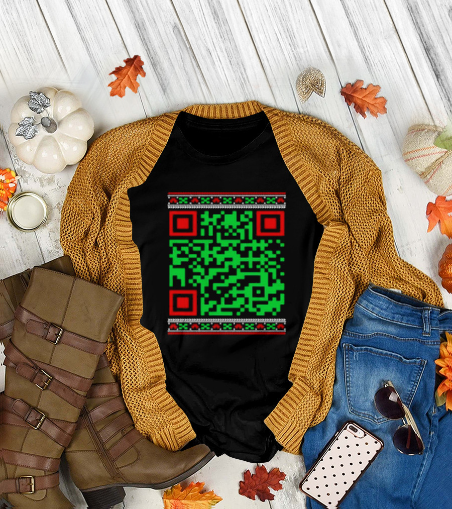 President Trump QR Code Festive Christmas Pattern Holiday T-Shirt