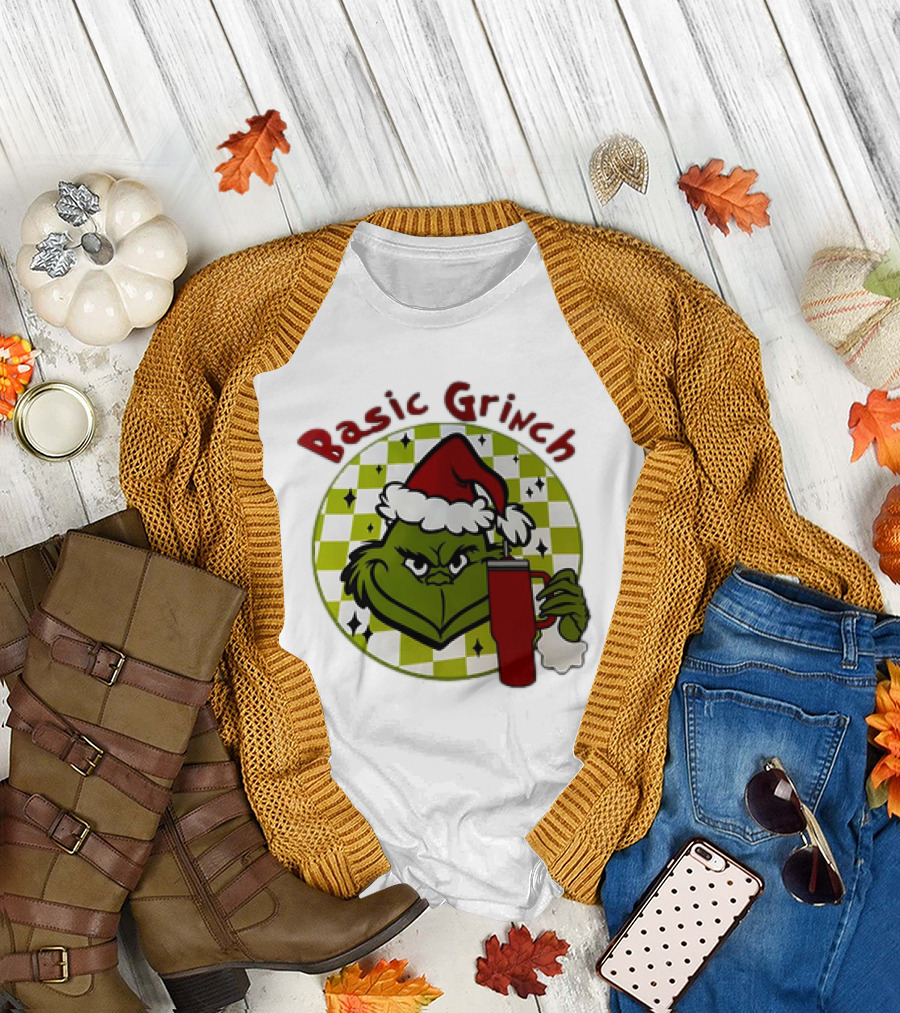 Basic Grinch Christmas Santa Hat Holiday Mug T-Shirt