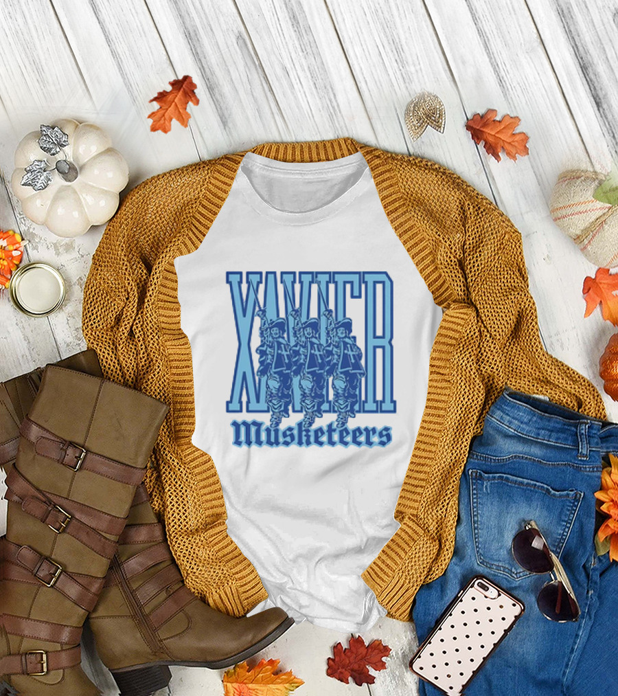 Xavier Musketeers Men's Basketball Three Musketeers Vintage T-Shirt