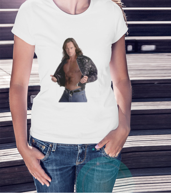 The Night's Kevin Sorbo In Classic Tough-Guy Leather Look T-Shirt