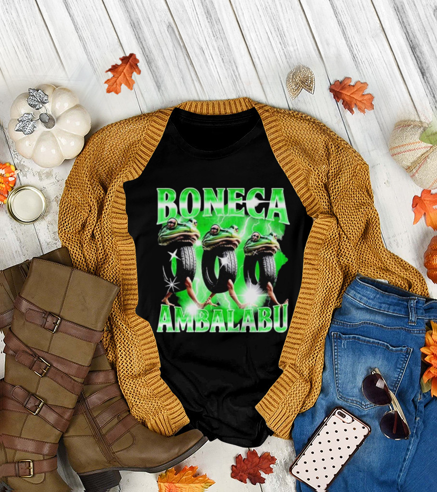 Boneca Ambalabu Frog Head with Tires and Green Lightning T-Shirt