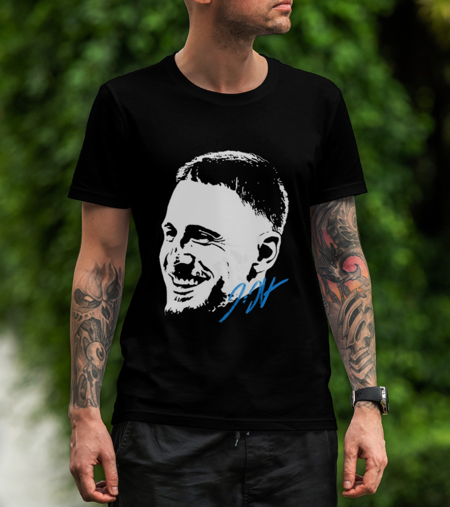 Donte DiVincenzo Signature Minnesota Timberwolves Bigface T-Shirt