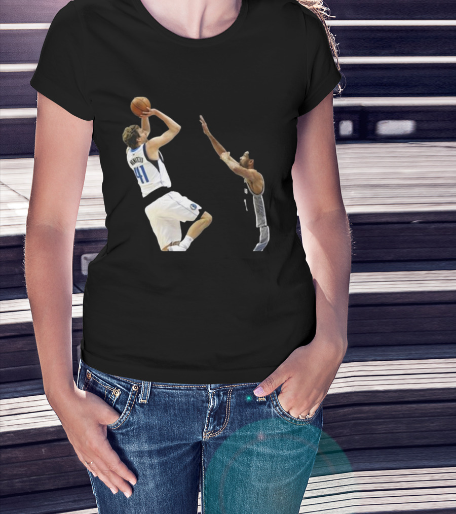 Dirk Nowitzki Fadeaway Jumper Over Tim Duncan NBA Iconic Moment T-Shirt