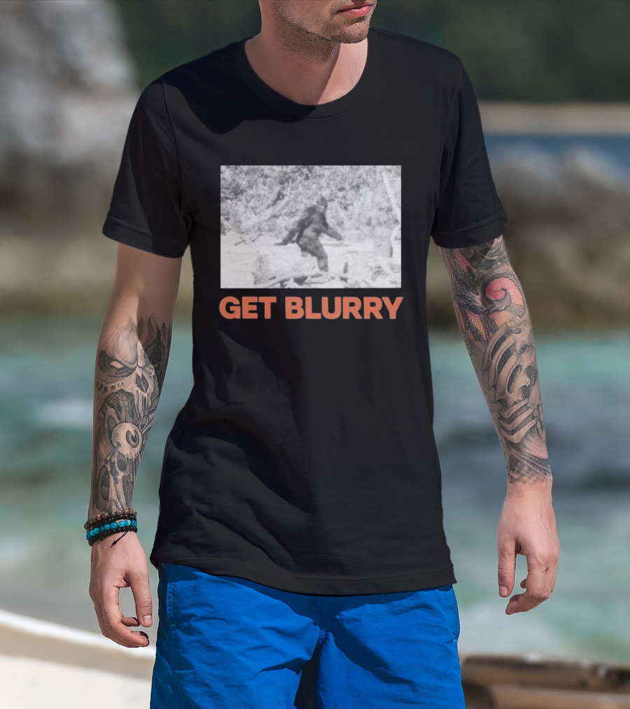 Blurry Creatures Get Blurry Bigfoot Image Classic Style T-Shirt