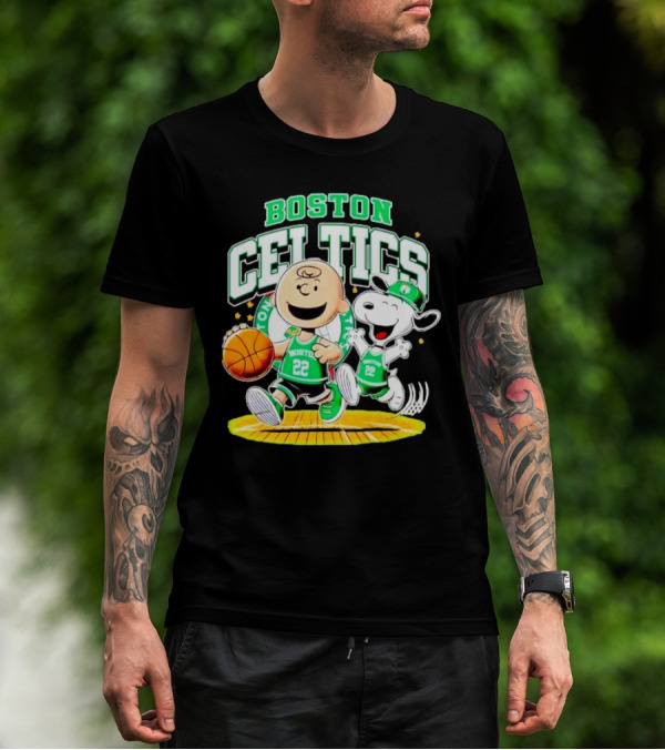 Boston Celtics Charlie Brown Snoopy Basketball Fan Fun T-Shirt