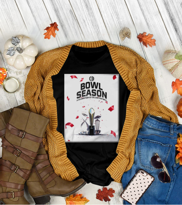 Bowl Season 2025 Celebration Of College Football Trophies And Confetti T-Shirt