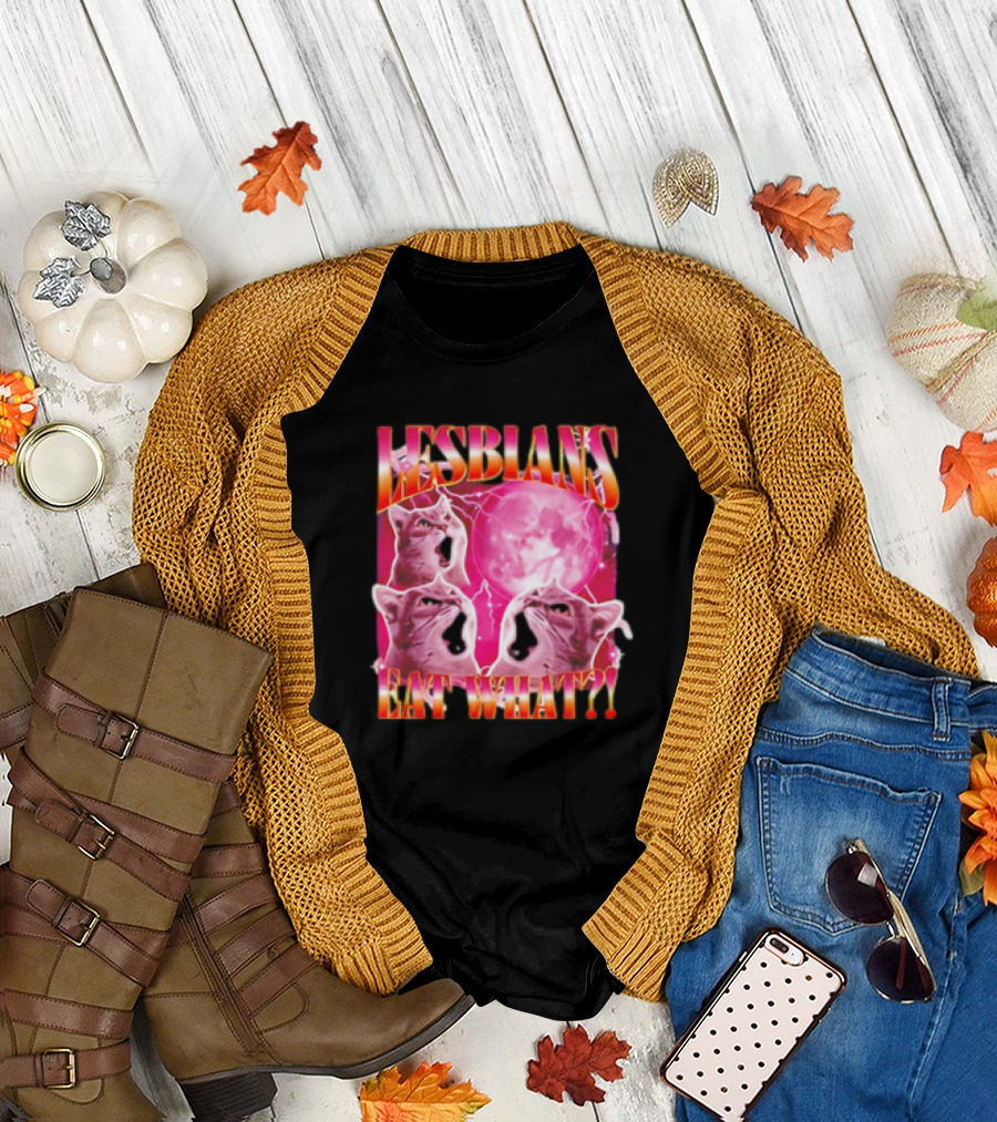 Cat Lesbians Eat What Graphic T-Shirt