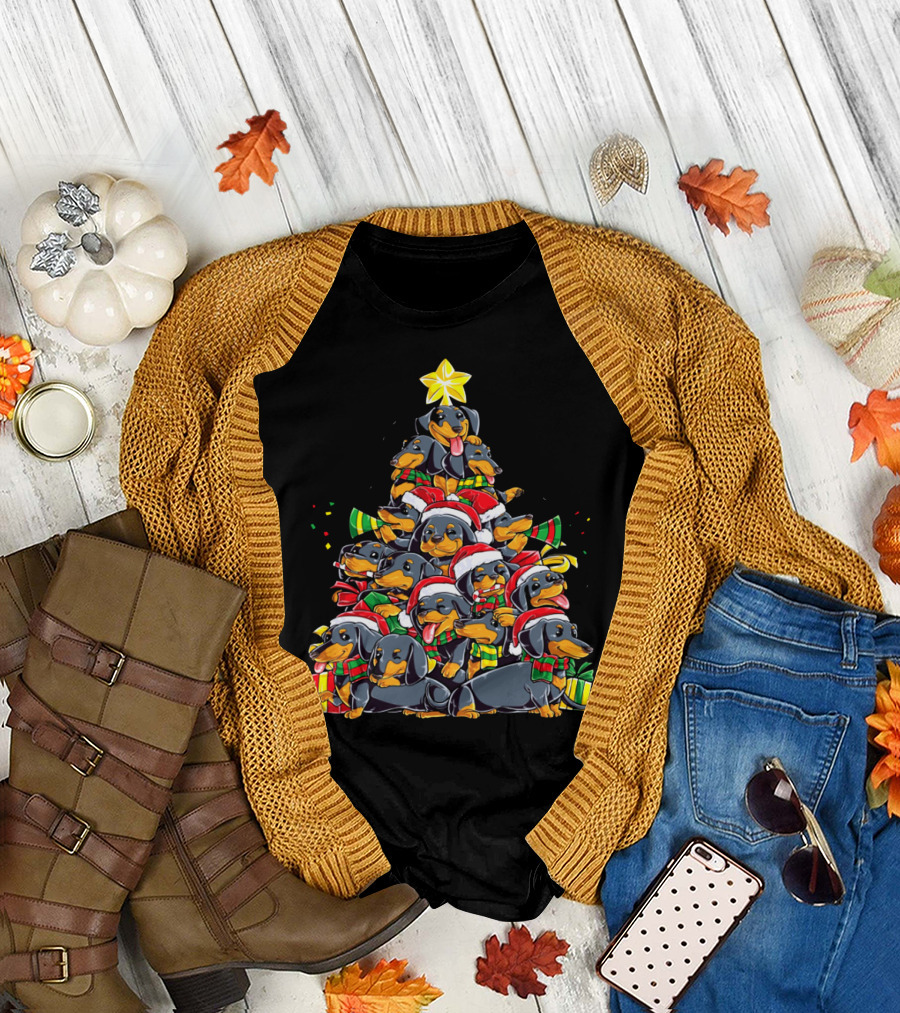 Dachshunds Lover Christmas Tree with Santa Hats and Scarves T-Shirt