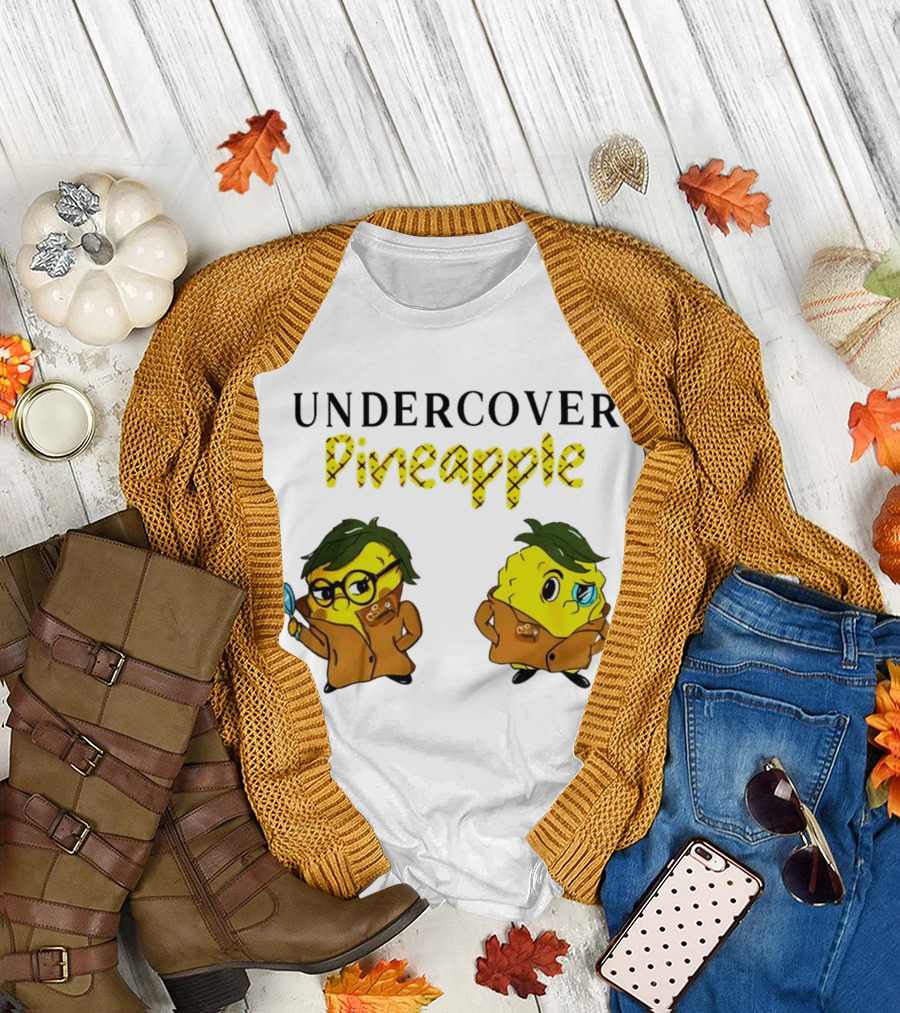 UNDERCOVER PINEAPPLE Detective Humor Quirky Characters T-Shirt