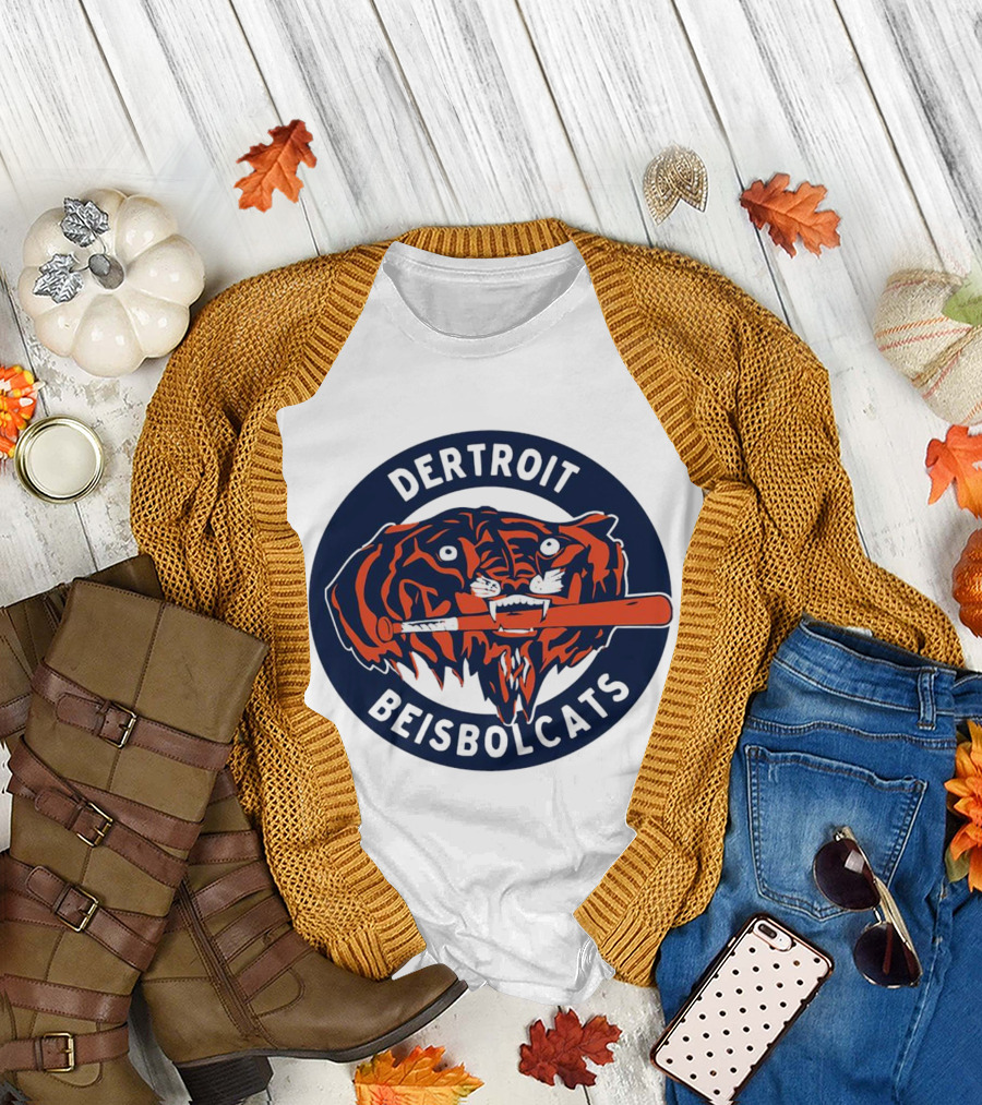 Dertroit Beisbolcats Tiger Logo with Baseball Bat T-Shirt