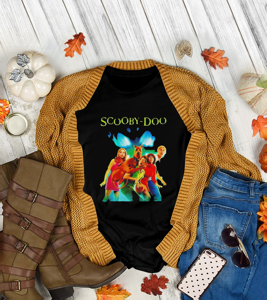 Scooby-Doo with Mystery Inc Group Vibrant Scene T-Shirt
