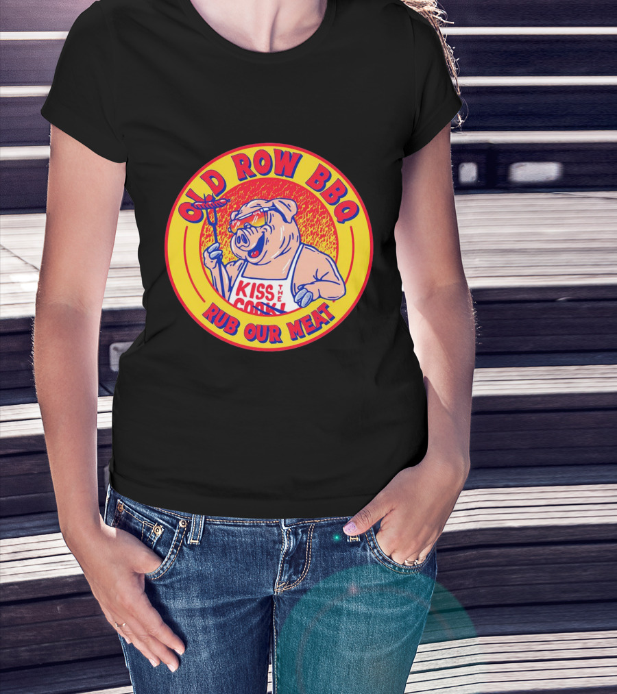 OLD ROW BBQ Rub Our Meat Kiss The Cook Pig Apron T-Shirt