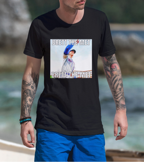 Brett The Met Baseball Player At New York Stadium T-Shirt