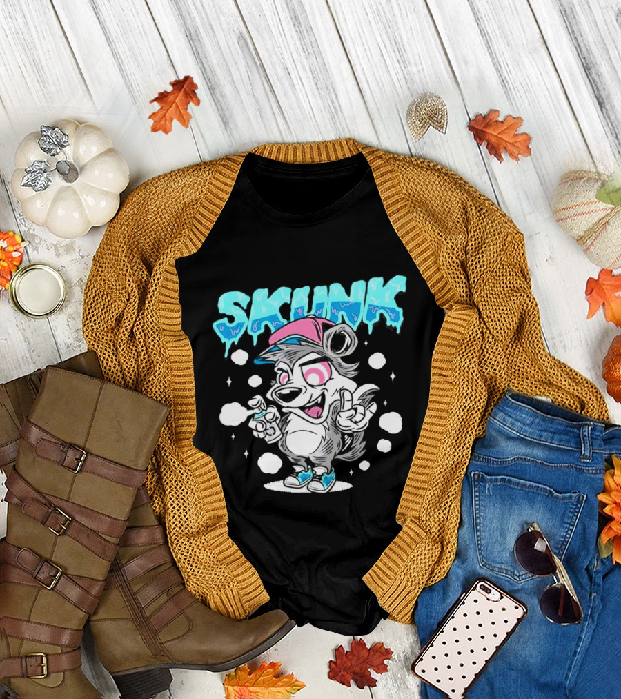 Skunk Grafiti Cartoon Hip Hop Character with Cap and Spray Paint T-Shirt