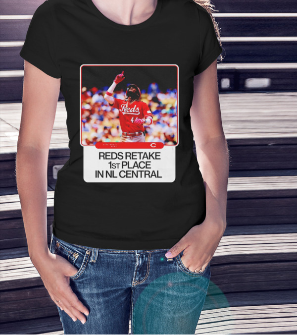 Cincinnati Reds Retake 1st Place In NL Central Elly De La Cruz T-Shirt