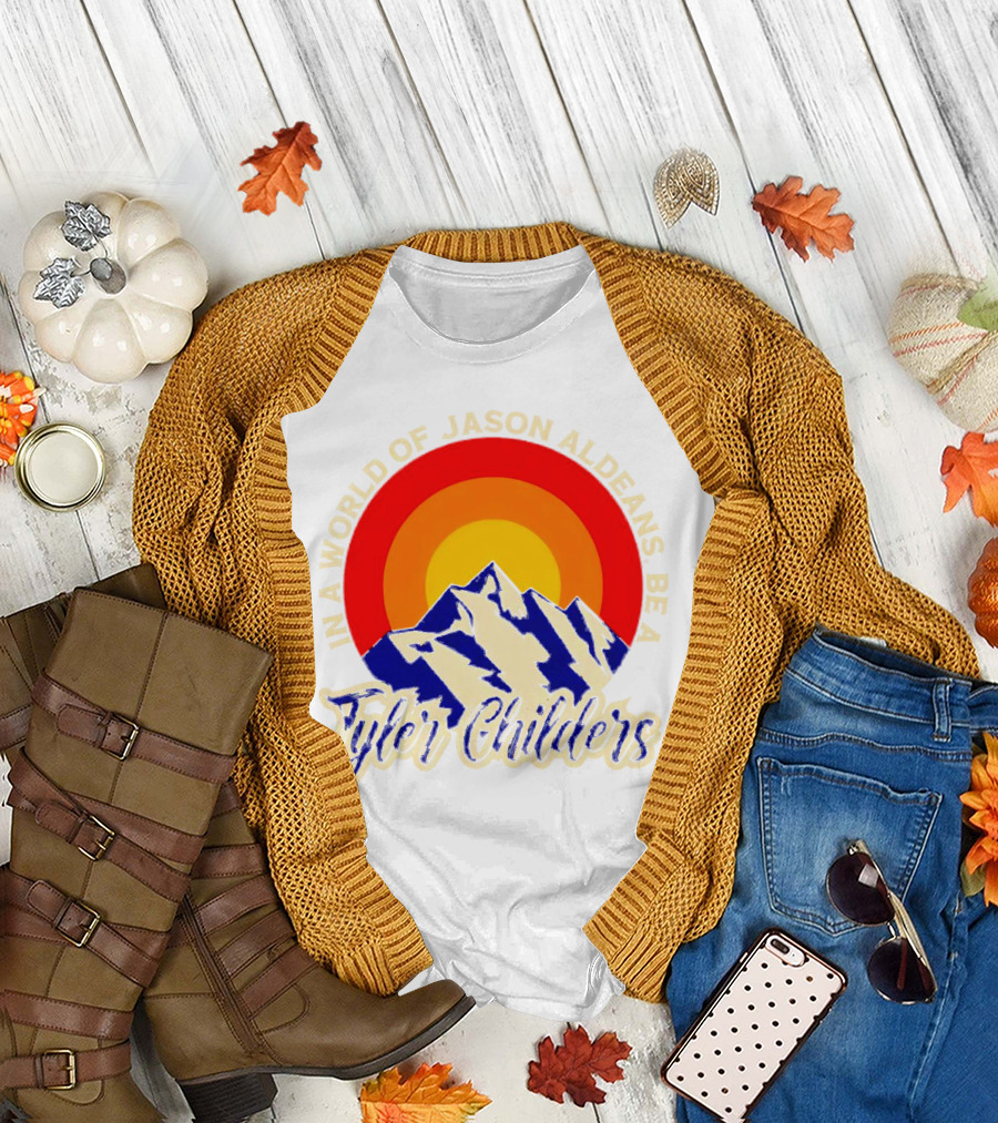 In a World of Jason Aldeans Be a Tyler Childers Vintage Mountain Sunburst T-Shirt