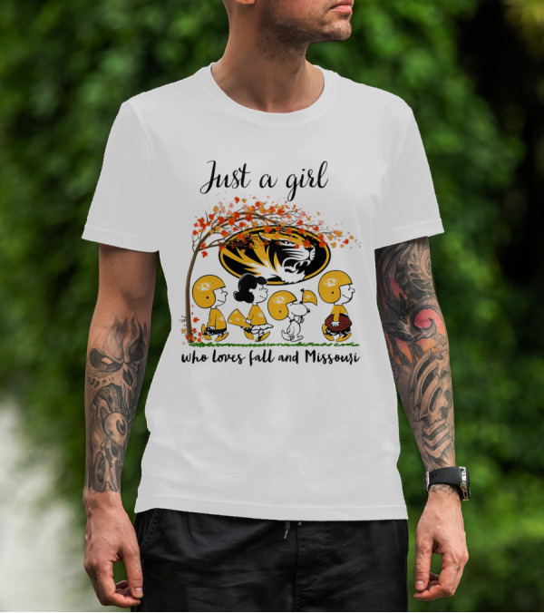 Just A Girl Who Loves Fall And Missouri Peanuts Cartoon Halloween Football Tiger Leaves T-Shirt