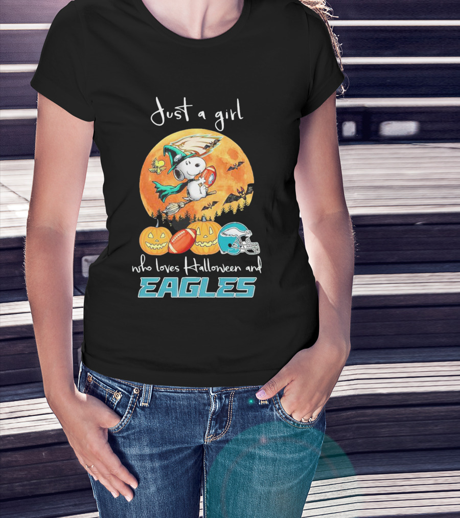Just A Girl Who Loves Halloween And Philadelphia Eagles Snoopy T-Shirt