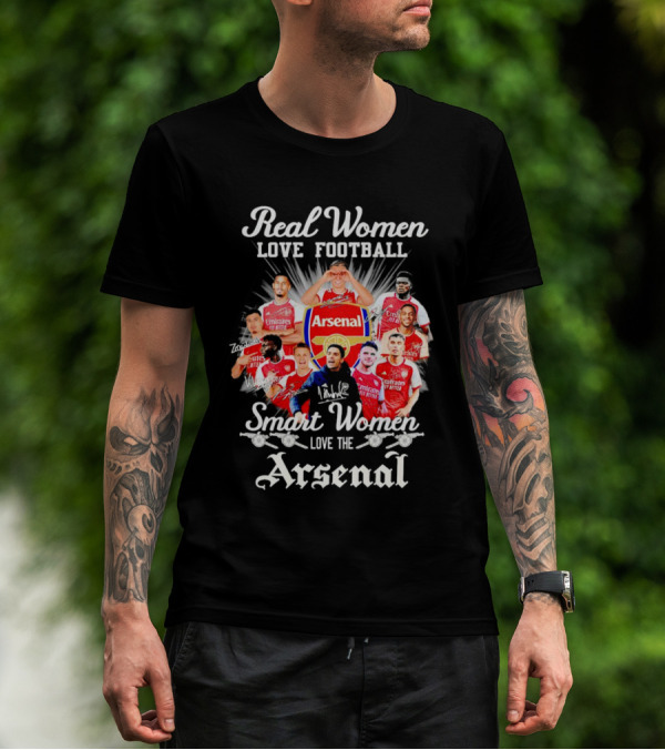 Real Women Love Football Smart Women Love The Arsenal FC Signatures Players Jersey Fan T-Shirt