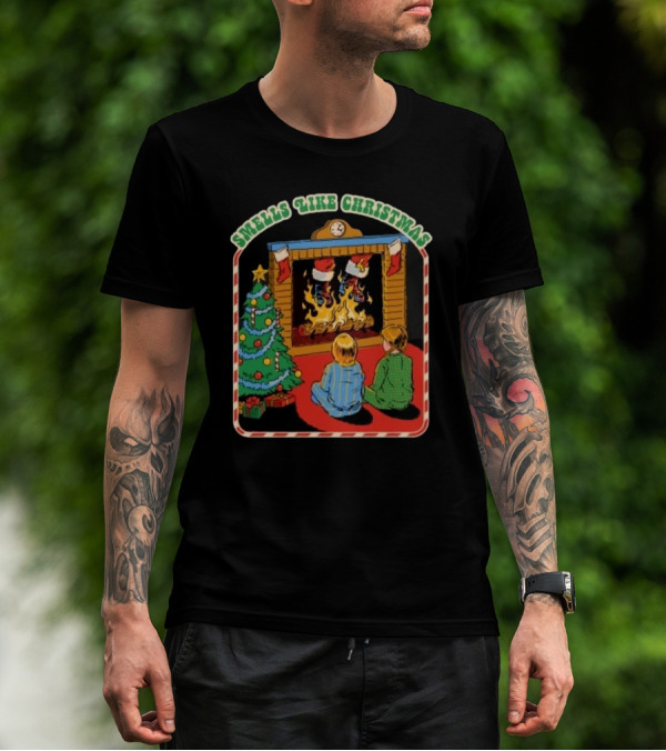 Smells Like Christmas By The Fireplace With Christmas Tree And Stockings T-Shirt