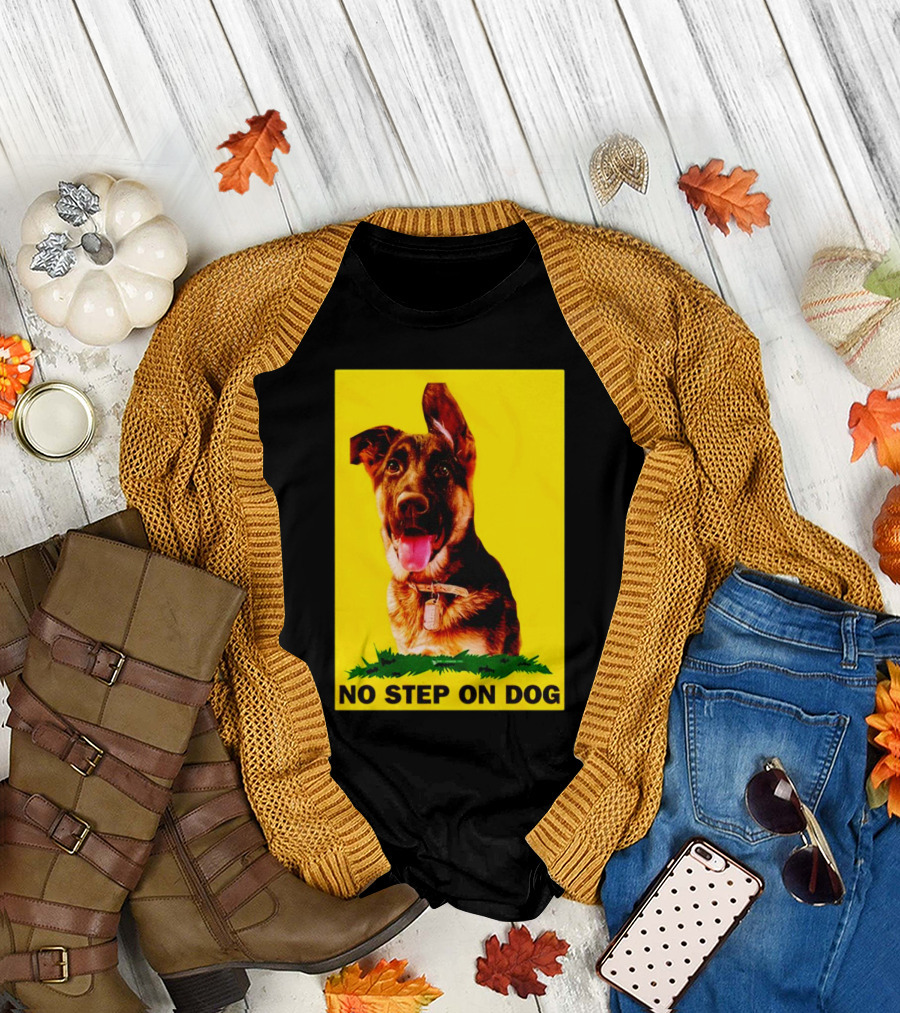 NO STEP ON DOG German Shepherd Yellow Background T-Shirt
