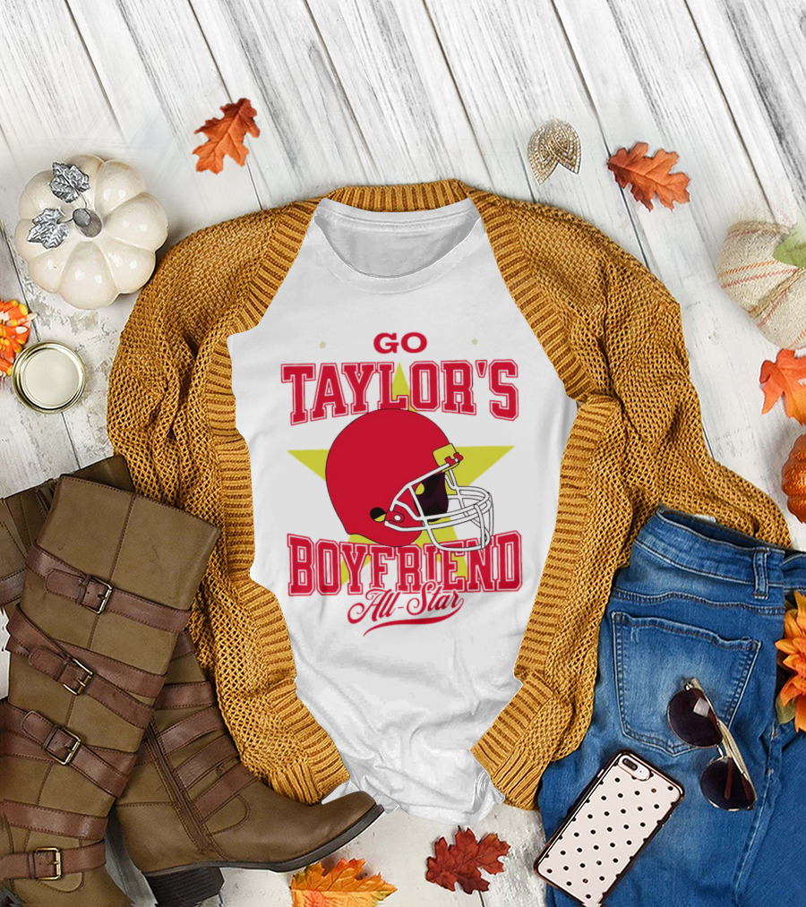 Go Taylor's Boyfriend All-Star Red Helmet Kansas City Chiefs T-Shirt