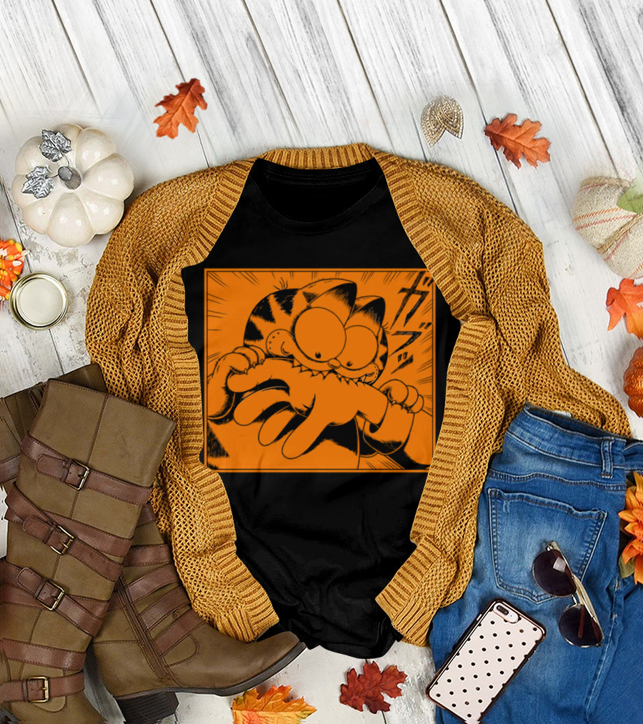 Garfield Manga Style Bite Hand Comic Panel T-Shirt