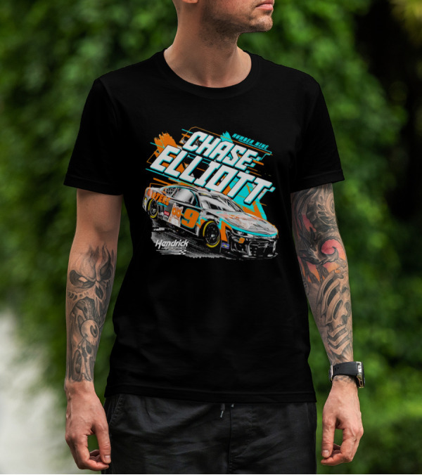Chase Elliott Number Nine Hooters Hendrick Motorsports Racing Car T-Shirt