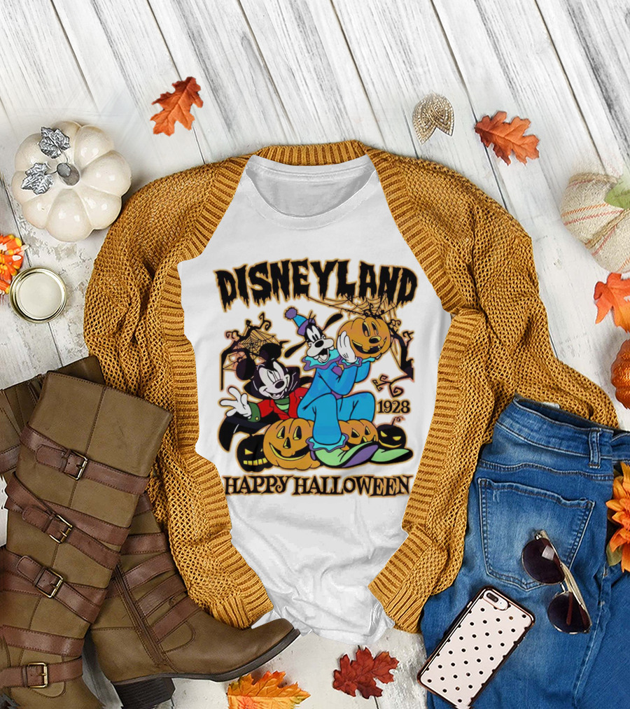 Disneyland Happy Halloween 1928 Mickey Goofy Pumpkins T-Shirt