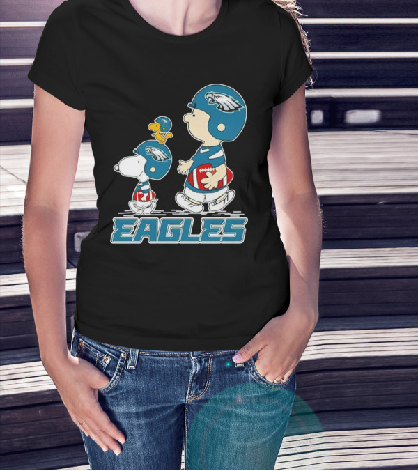 Peanuts Charlie Brown Snoopy Eagles Football Helmet T-Shirt
