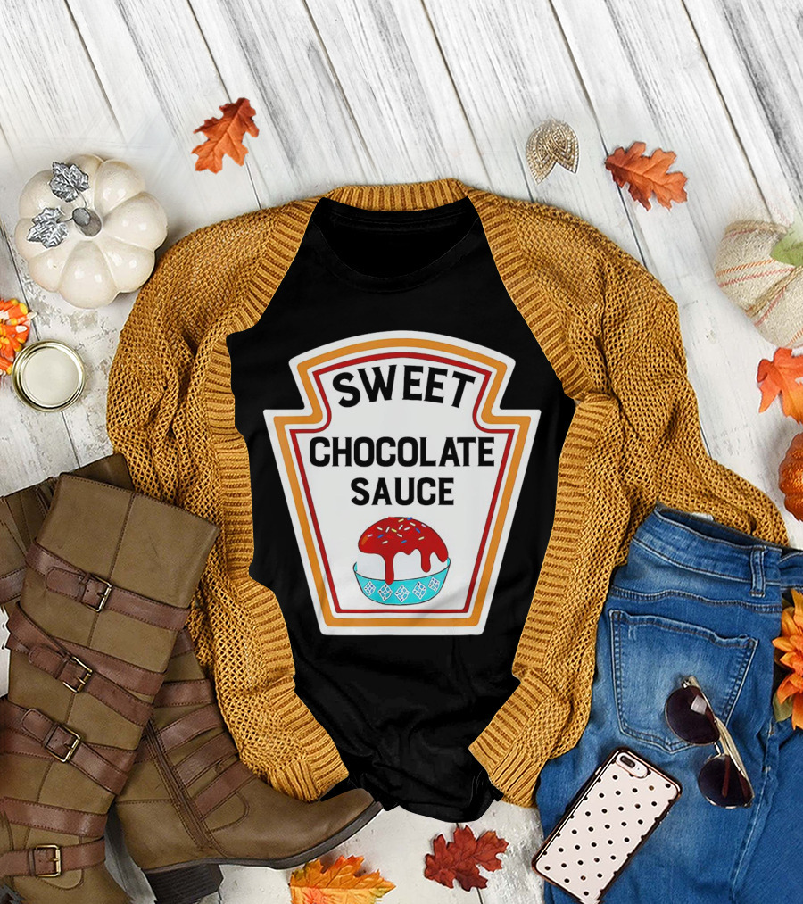 SWEET CHOCOLATE SAUCE ICE CREAM SUNDAE LABEL T-Shirt